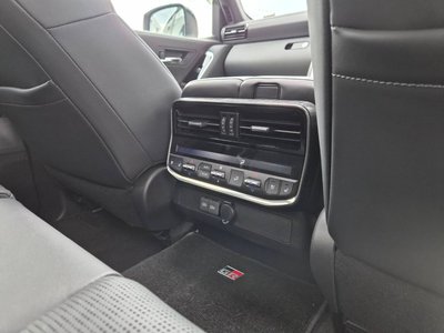 2024 Toyota LAND CRUISER 300 thumbnail 41