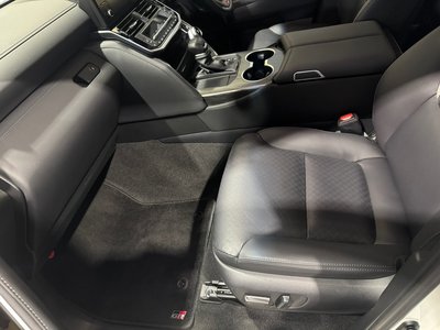 2024 Toyota LAND CRUISER 300 thumbnail 35