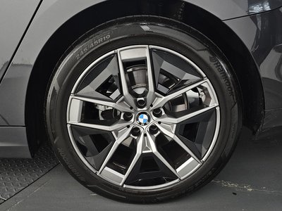 صورة 8 لـ 2025 BMW 5 SERIES