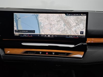 صورة مصغرة 20 لـ 2025 BMW 5 SERIES