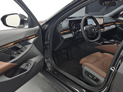 صورة مصغرة 17 لـ 2025 BMW 5 SERIES