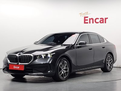 صورة 1 لـ 2025 BMW 5 SERIES