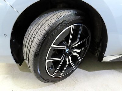 2023 BMW I7 — миниатюра 20