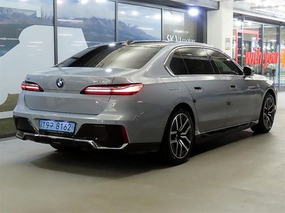 BMW I7 - 3