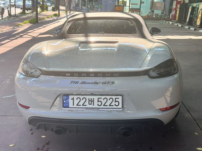 صورة 3 لـ 2023 Porsche 718
