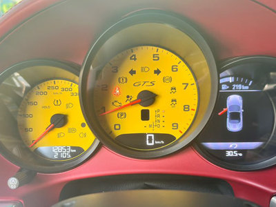 صورة 10 لـ 2023 Porsche 718
