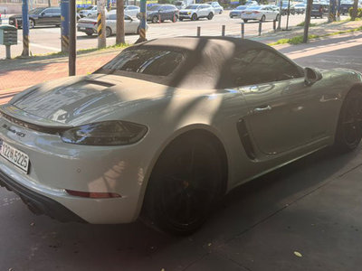 صورة 6 لـ 2023 Porsche 718