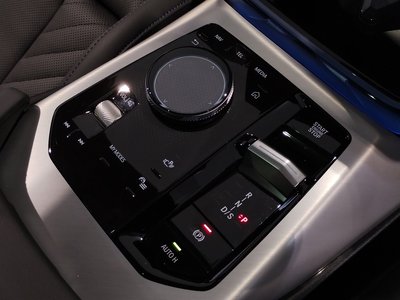 صورة مصغرة 21 لـ 2025 BMW X3