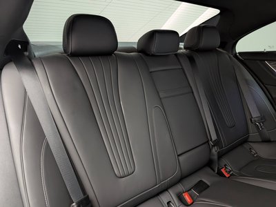 MERCEDES-BENZ CLS - 8