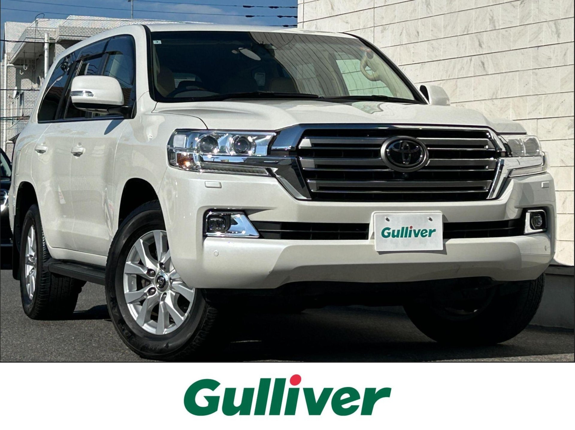 TOYOTA LAND CRUISER 200 - View 1