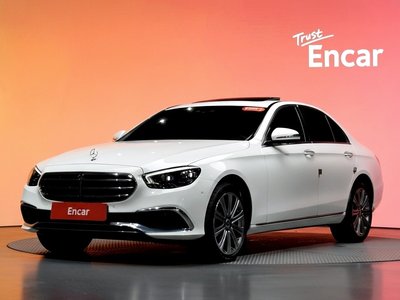 MERCEDES-BENZ E-CLASS - 1