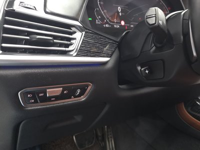 2021 BMW X7 缩略图 32
