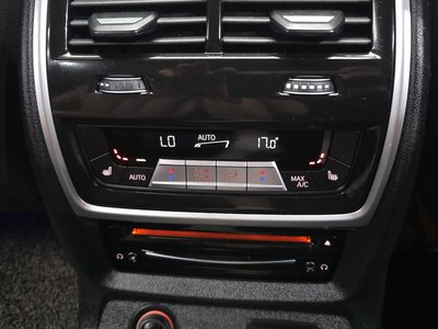 2021 BMW X7 缩略图 27