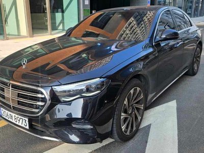 MERCEDES-BENZ E-CLASS - 3