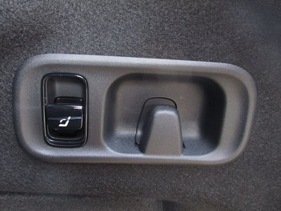 صورة مصغرة 11 لـ 2025 MERCEDES-BENZ C-CLASS