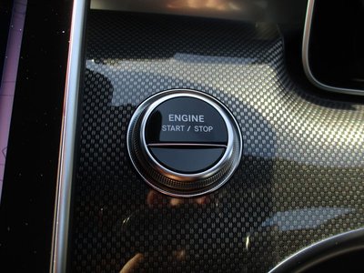 صورة مصغرة 30 لـ 2025 MERCEDES-BENZ C-CLASS