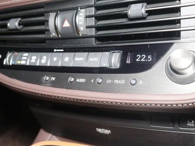 صورة مصغرة 34 لـ 2018 Lexus LS