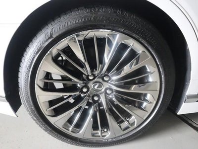 صورة مصغرة 37 لـ 2018 Lexus LS