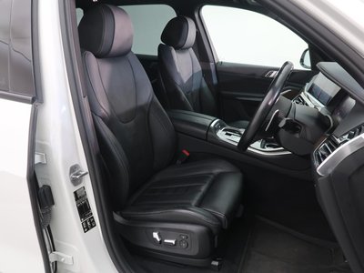 2021 BMW X5 thumbnail 21