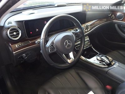 MERCEDES-BENZ E-CLASS - 3