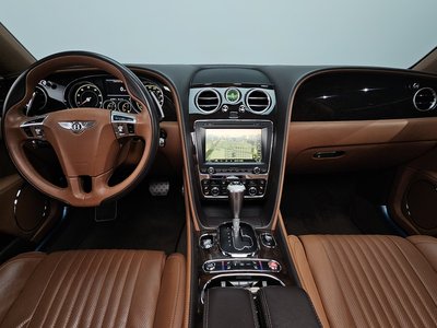 BENTLEY FLYING SPUR - 5