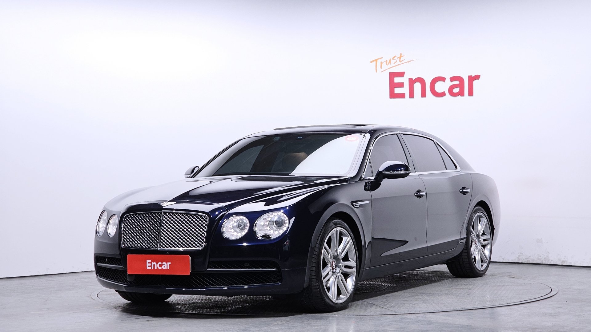 BENTLEY FLYING SPUR - View 1