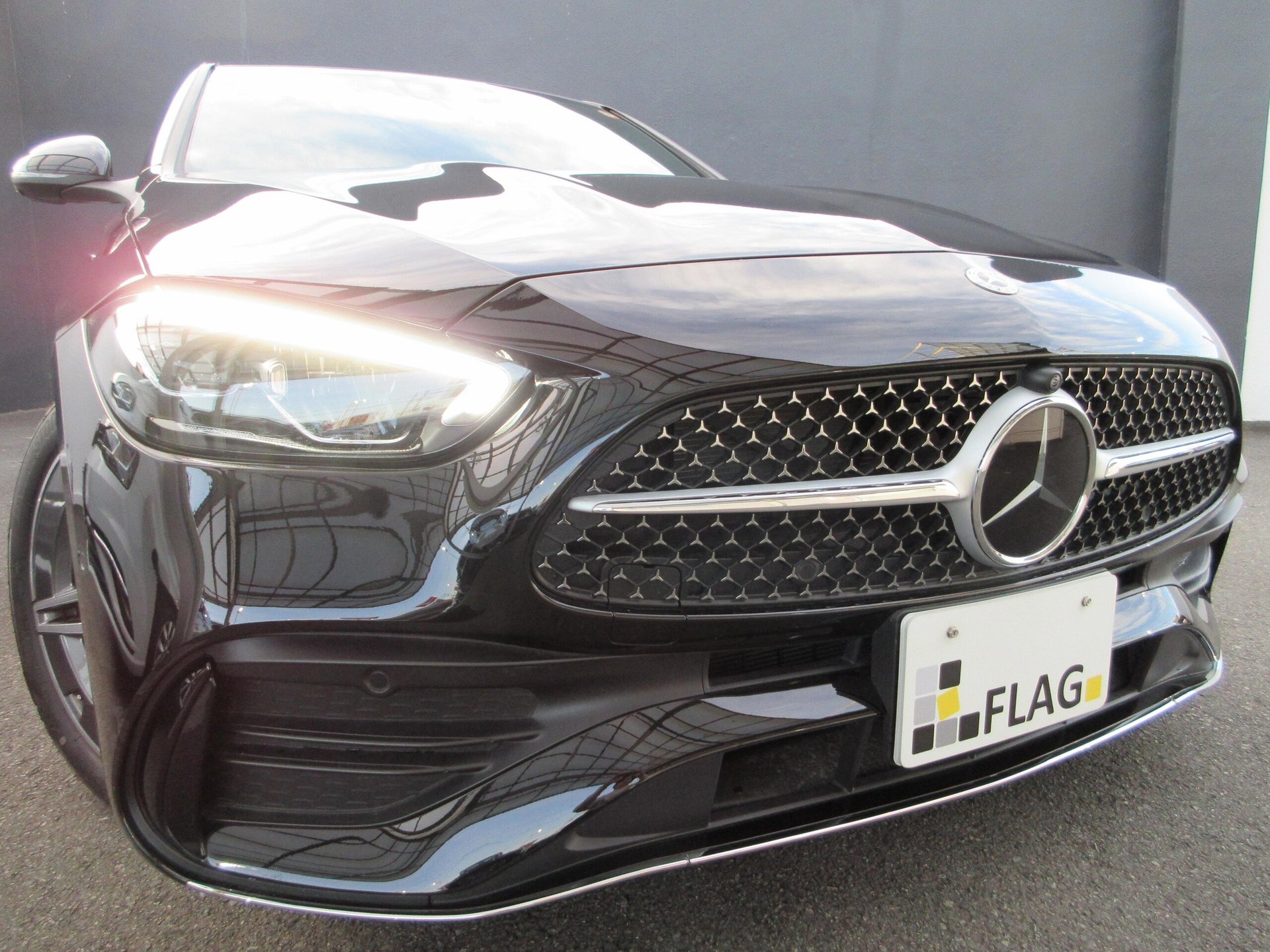 MERCEDES-BENZ C-CLASS - View 1