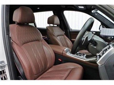 2023 BMW X7 照片 8