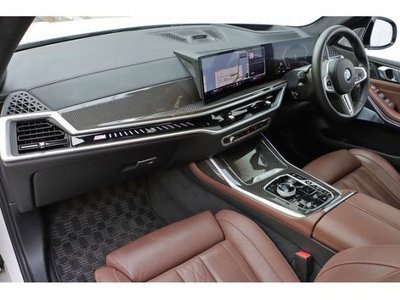 2023 BMW X7 照片 7
