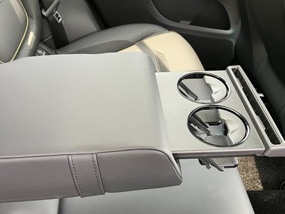 2024 Mercedes-BENZ GLC AMG — миниатюра 23