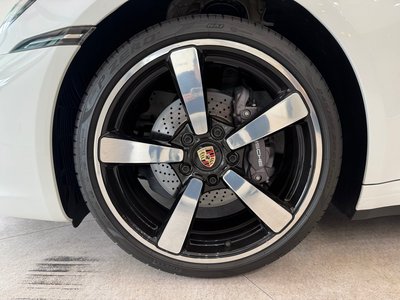 PORSCHE 911 - 9