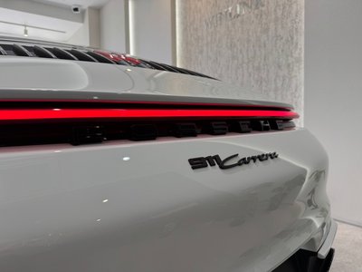 PORSCHE 911 - 8