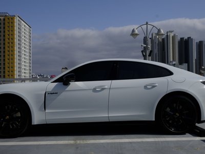 صورة 3 لـ 2025 Porsche PANAMERA