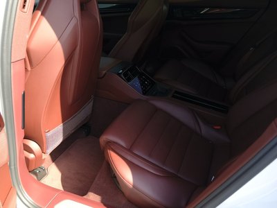 صورة 7 لـ 2025 Porsche PANAMERA