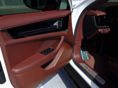 صورة 5 لـ 2025 Porsche PANAMERA