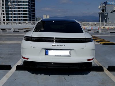 صورة 4 لـ 2025 Porsche PANAMERA