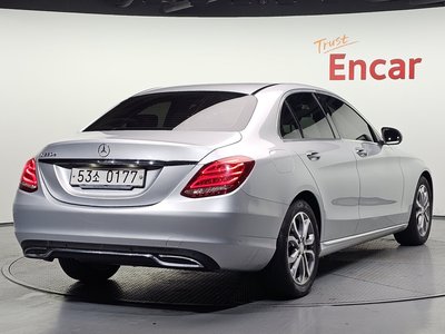 MERCEDES-BENZ C-CLASS - 4