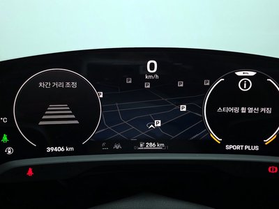 2021 Porsche TAYCAN photo 8