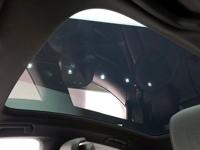 2021 Porsche TAYCAN — миниатюра 18