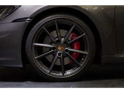 PORSCHE 911 - 9