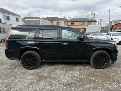 CADILLAC ESCALADE - 8