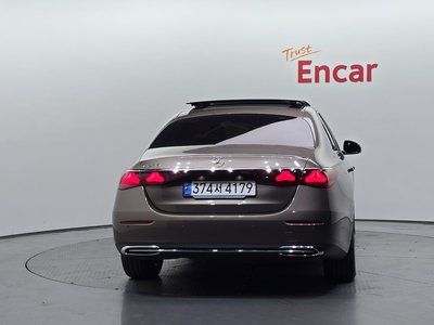 MERCEDES-BENZ E-CLASS - 3