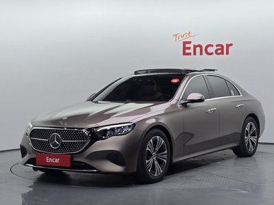 MERCEDES-BENZ E-CLASS - 1