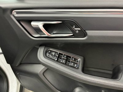 صورة مصغرة 42 لـ 2021 Porsche MACAN