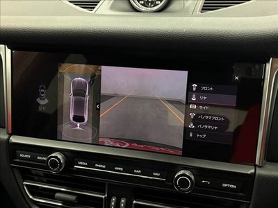 صورة مصغرة 17 لـ 2021 Porsche MACAN