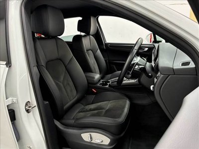 صورة مصغرة 12 لـ 2021 Porsche MACAN