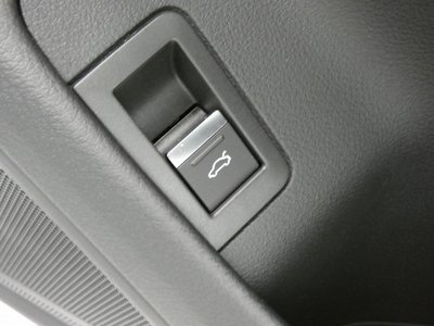 2025 AUDI A6 缩略图 38