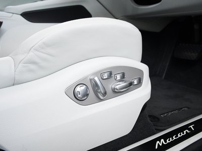 صورة مصغرة 13 لـ 2024 Porsche MACAN