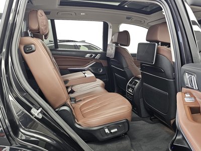 2021 BMW X7 — миниатюра 12