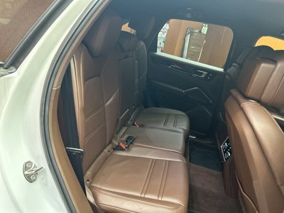 PORSCHE CAYENNE - 10